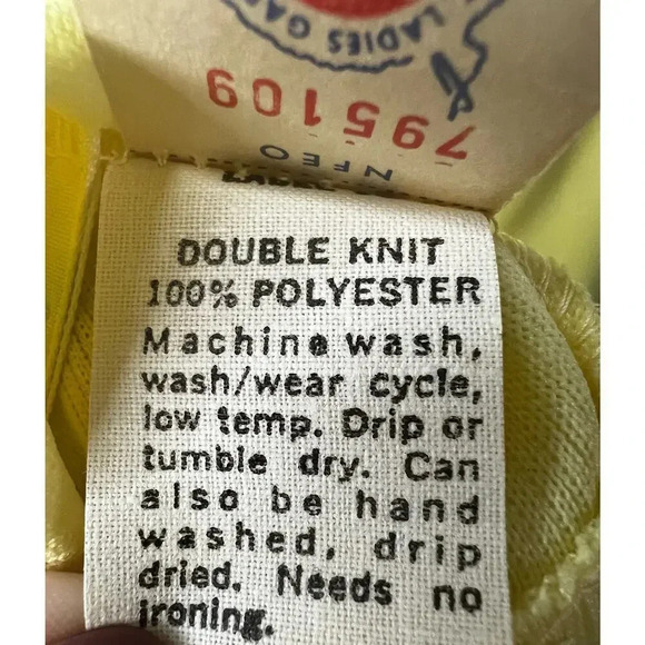 70s Vintage Douglas Marc mock neck yellow deadstock top size S. - Picture 11 of 11